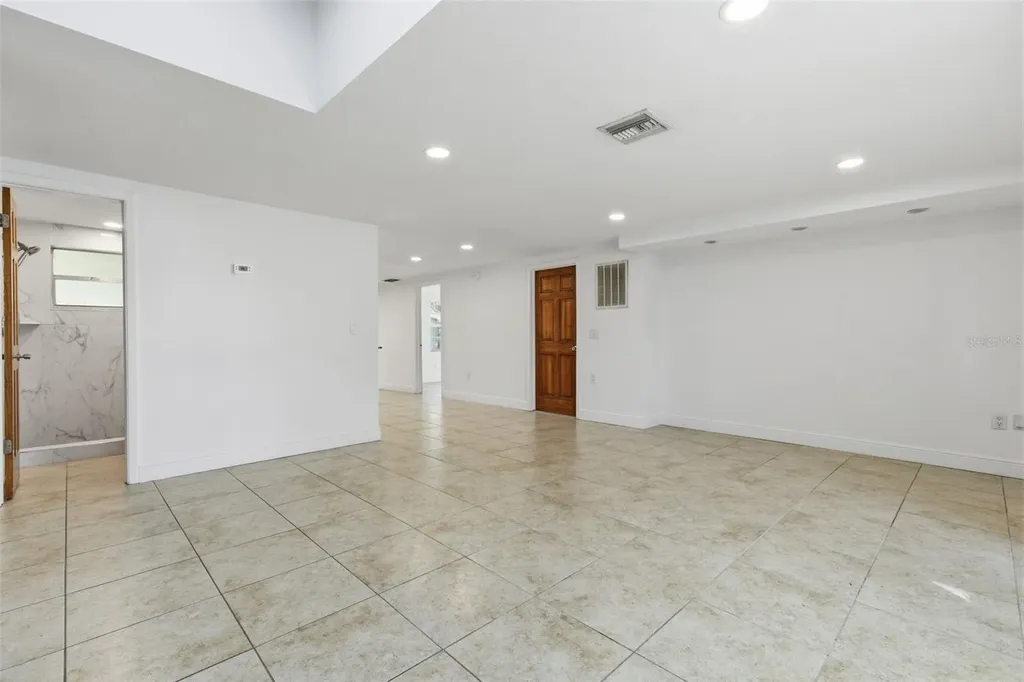 5802 Greenwood Way Holiday FL 34690