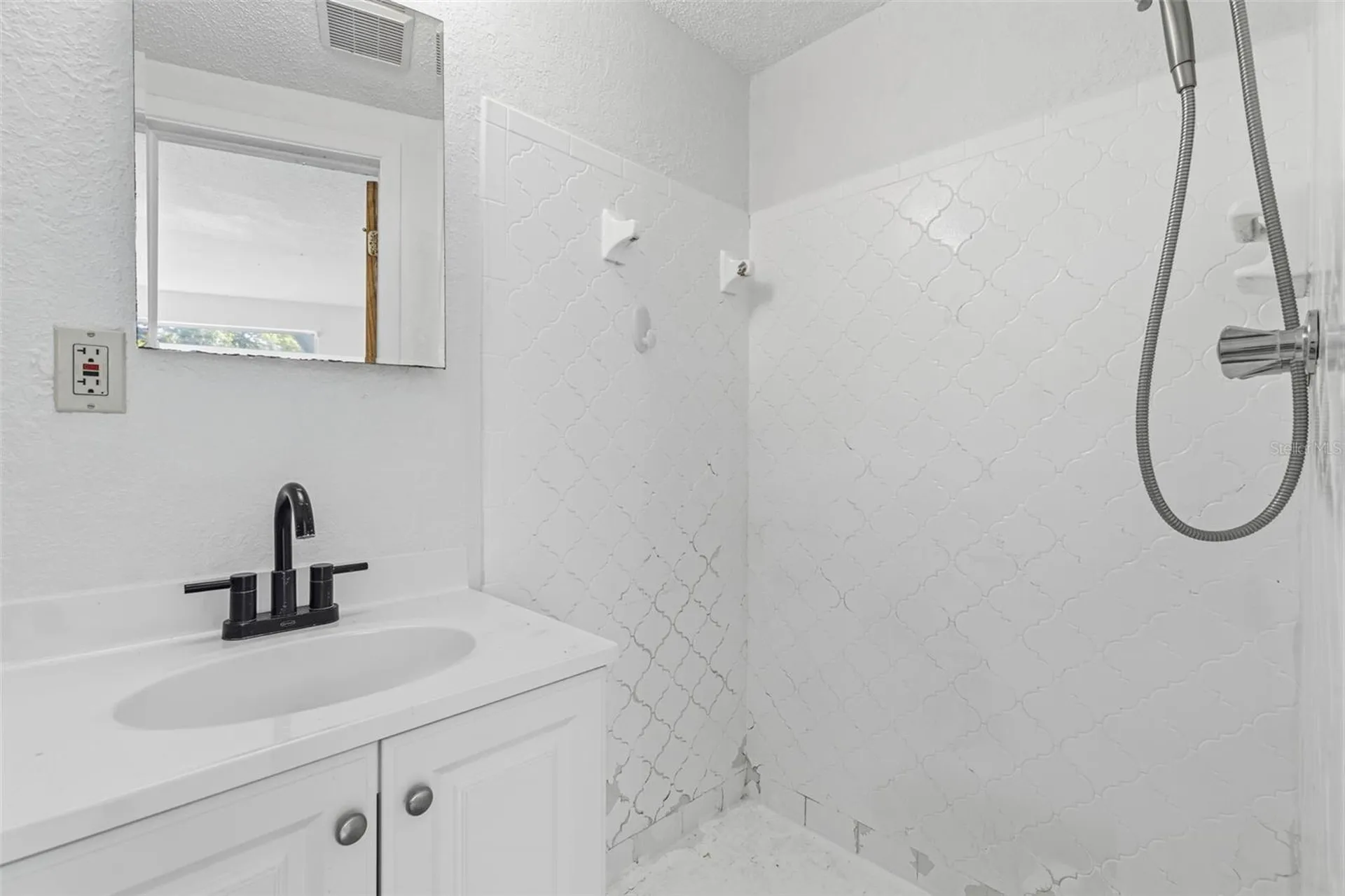 5802 Greenwood Way Holiday FL 34690