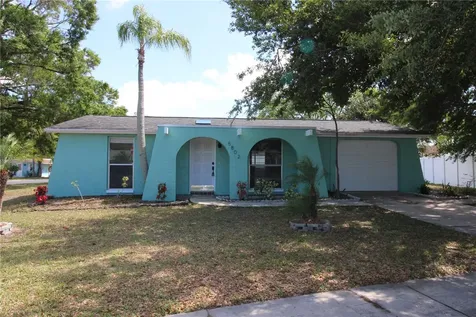 5802 Greenwood Way Holiday FL 34690