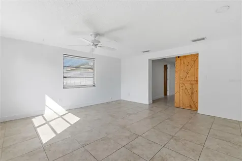 5802 Greenwood Way Holiday FL 34690