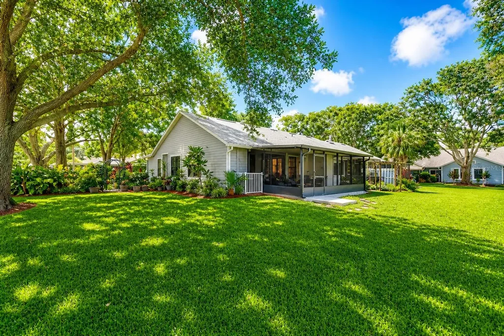 2728 Bentley Drive Palm Harbor FL 34684