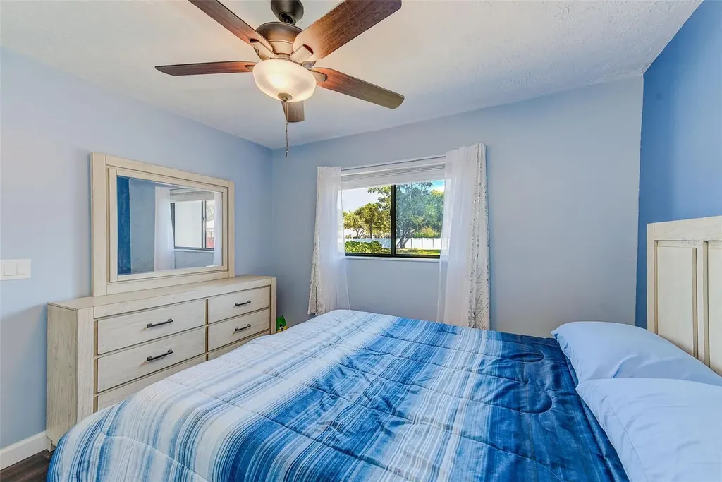 6040 27th Street W Bradenton FL 34207