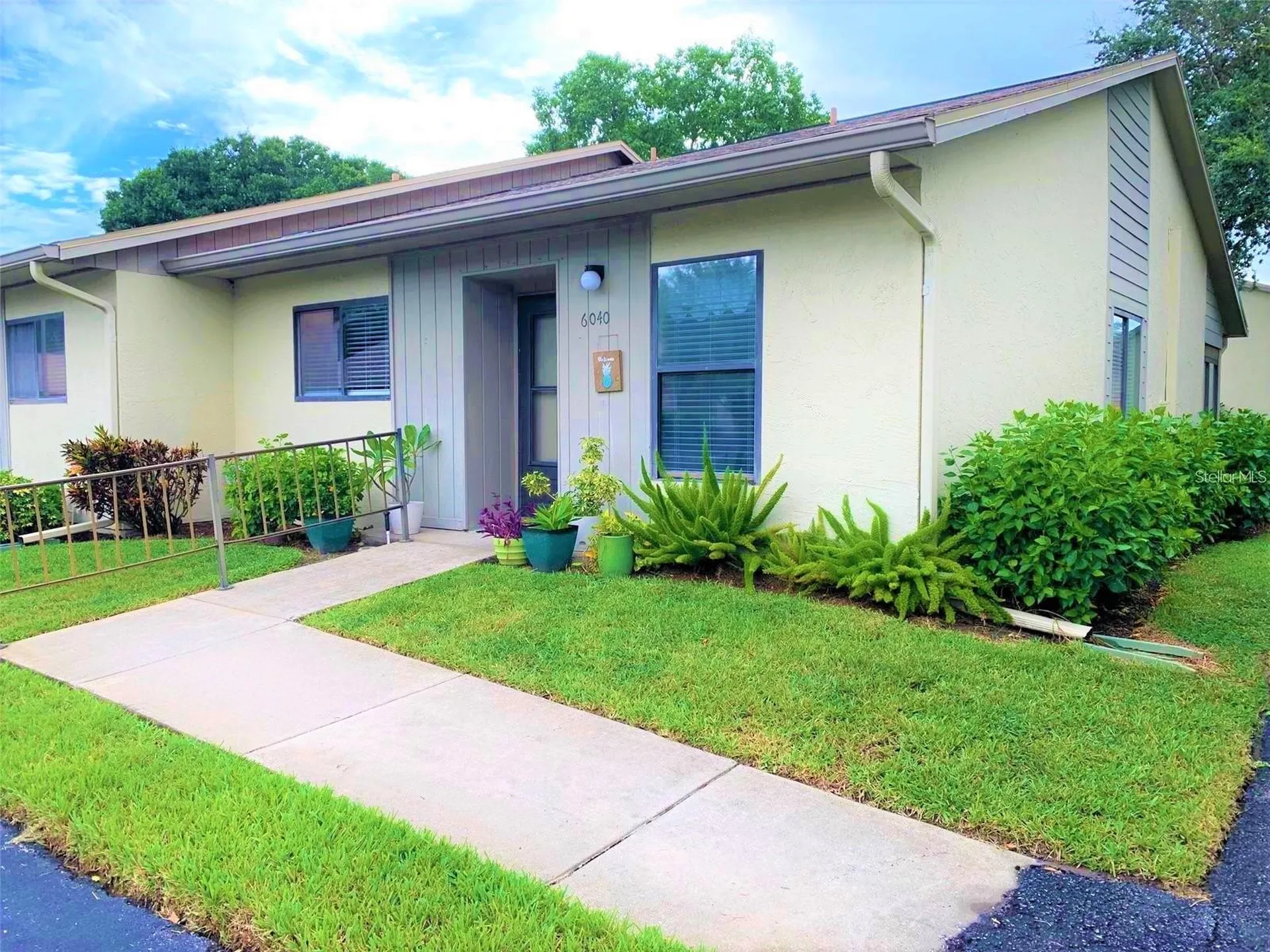 6040 27th Street W Bradenton FL 34207
