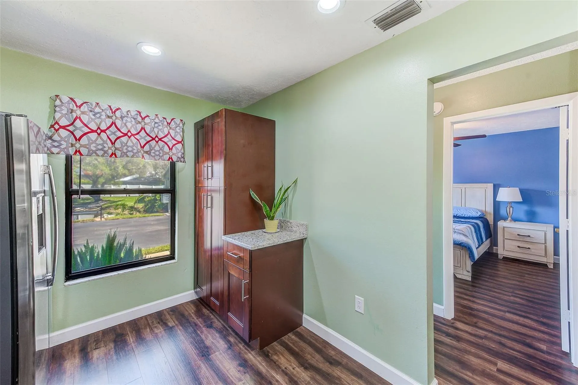 6040 27th Street W Bradenton FL 34207