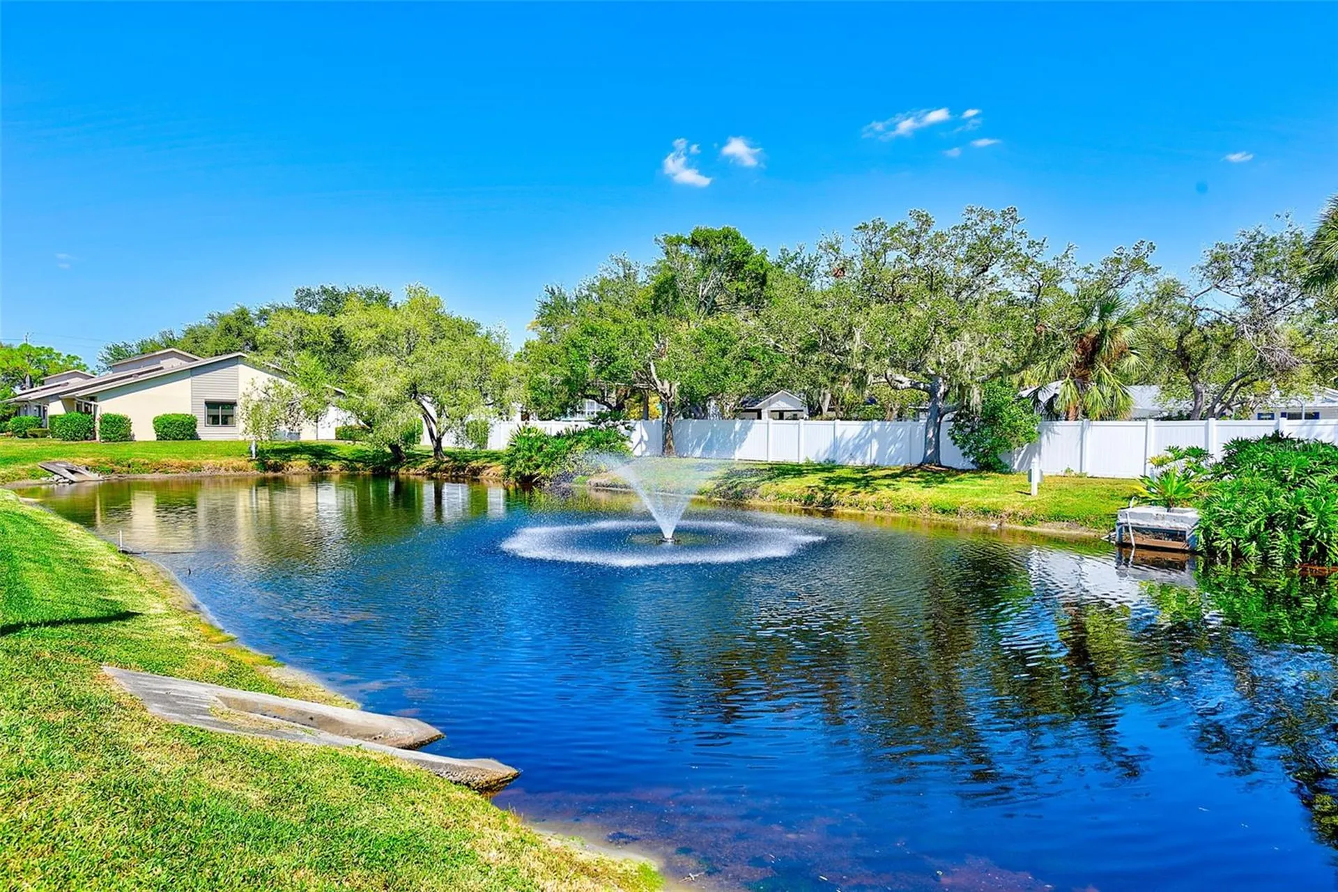 6040 27th Street W Bradenton FL 34207