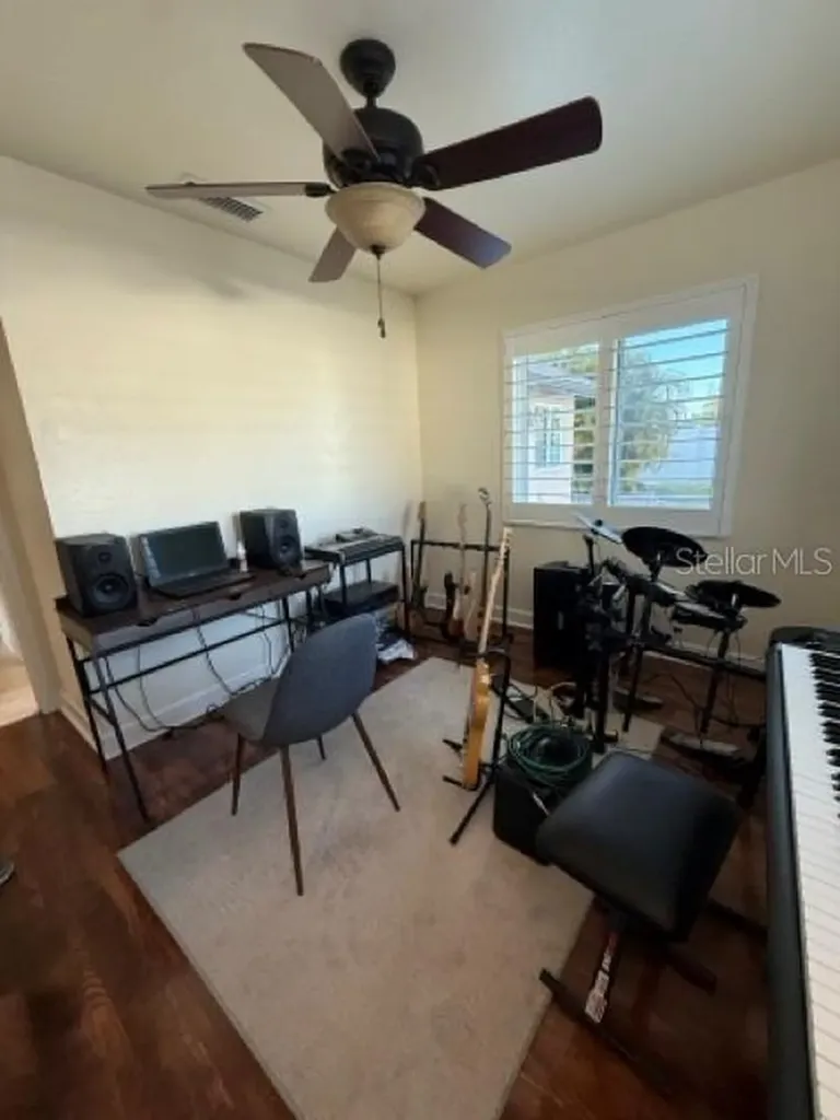 5 SE 20th Place Cape Coral FL 33990