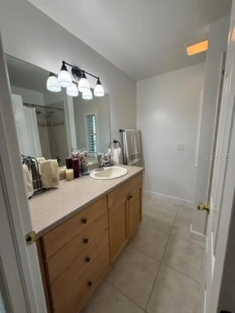 5 SE 20th Place Cape Coral FL 33990