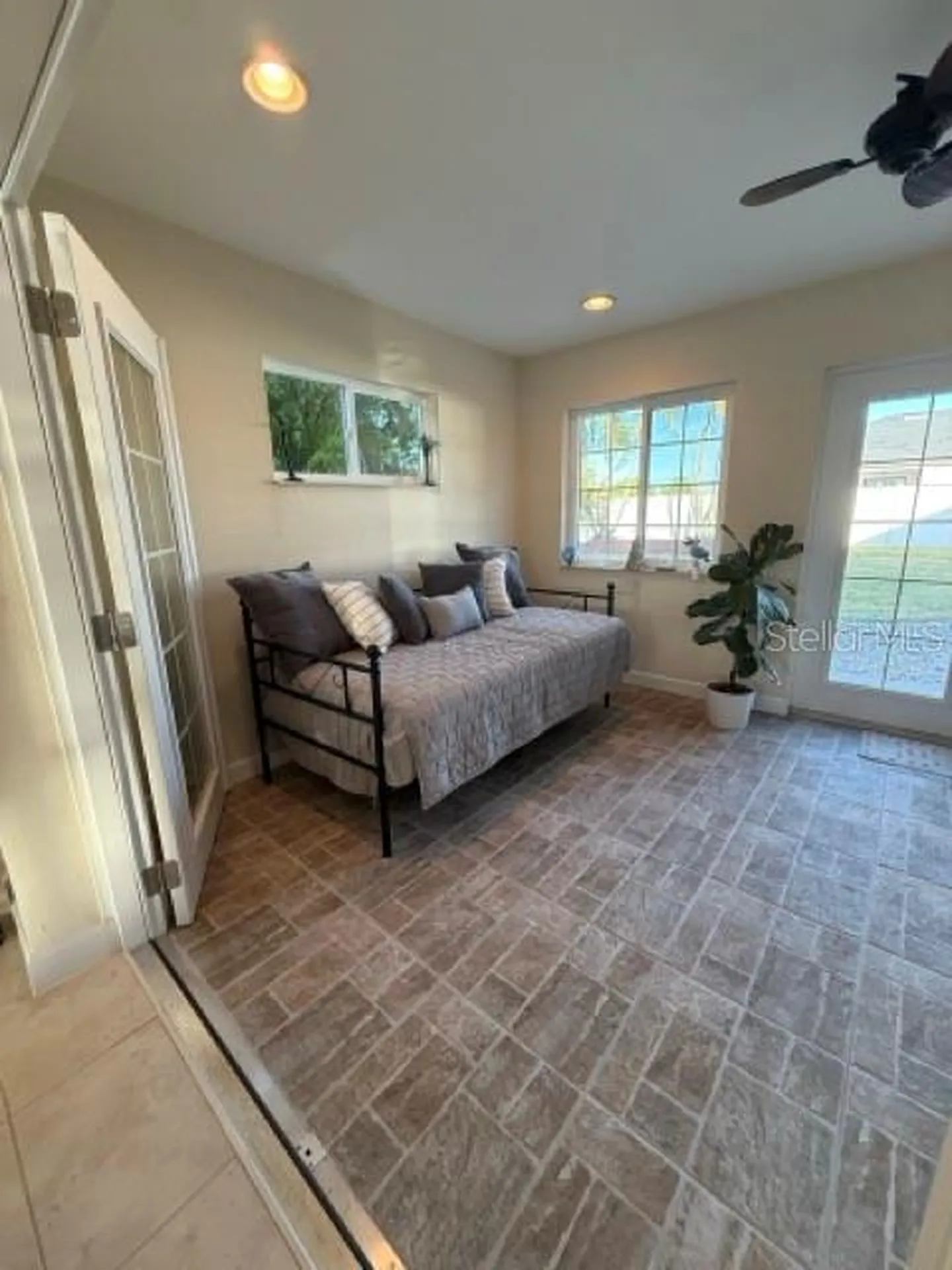 5 SE 20th Place Cape Coral FL 33990