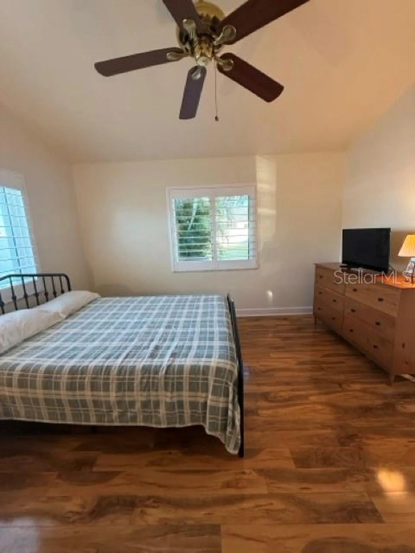 5 SE 20th Place Cape Coral FL 33990