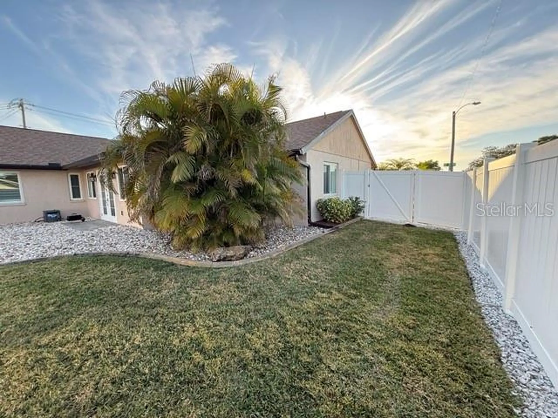 5 SE 20th Place Cape Coral FL 33990