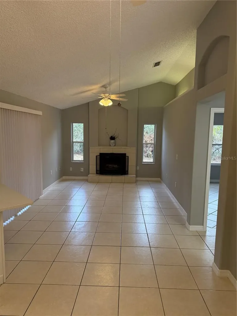 40 Palmyra Lane Palm Coast FL 32164