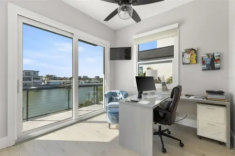 7966 1st Avenue S St Petersburg FL 33707