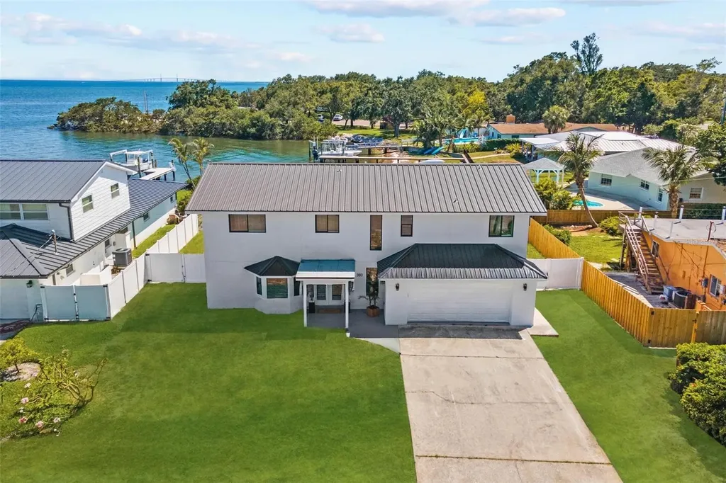 380 Colony Point Road S St Petersburg FL 33705