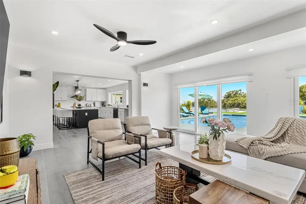 380 Colony Point Road S St Petersburg FL 33705