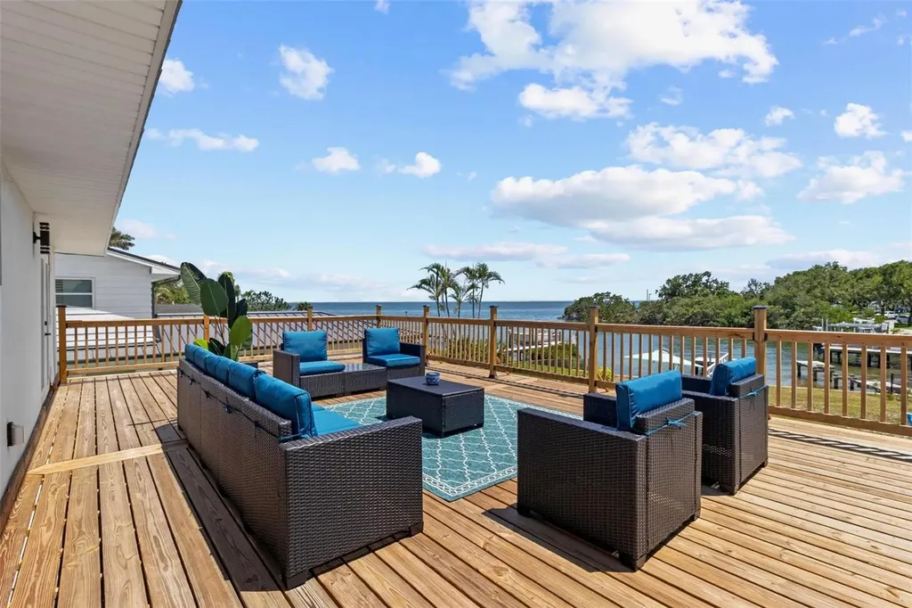 380 Colony Point Road S St Petersburg FL 33705
