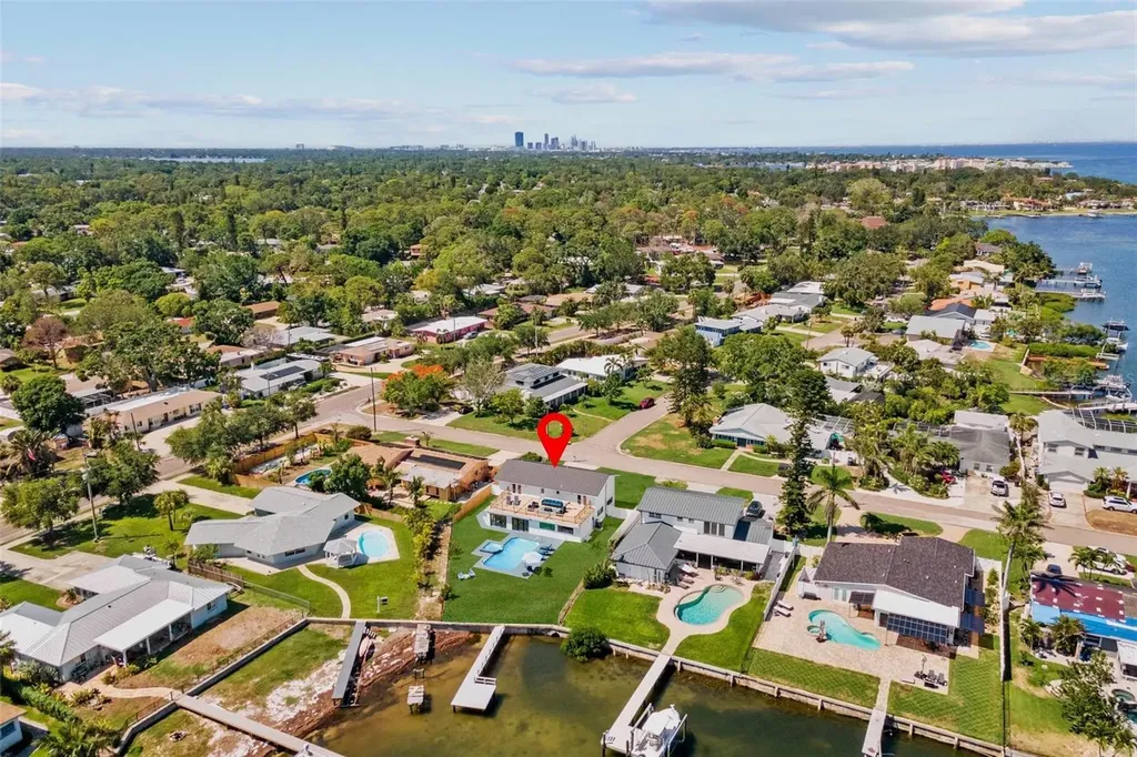 380 Colony Point Road S St Petersburg FL 33705
