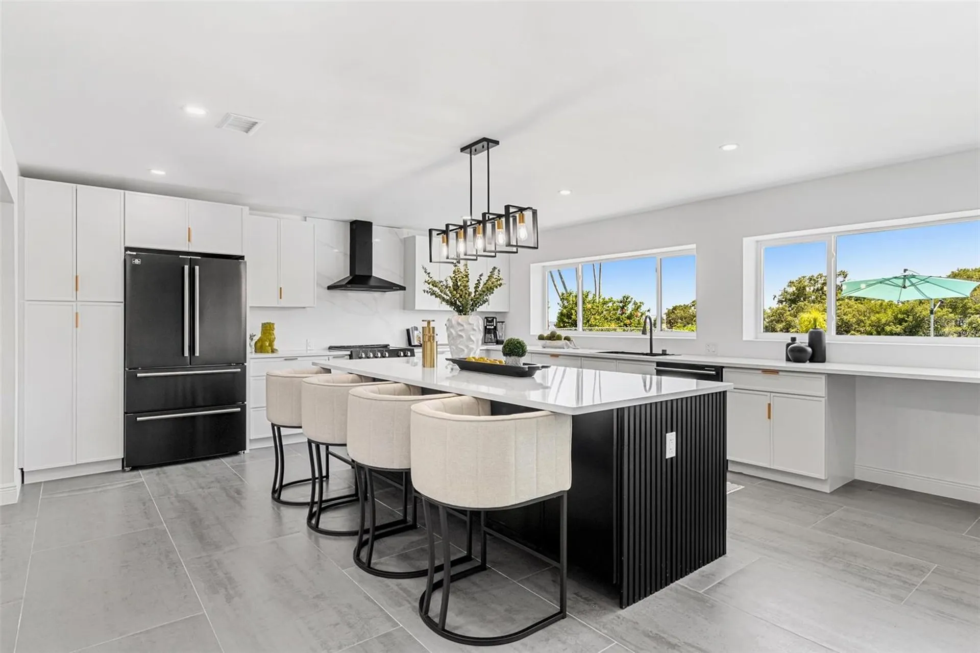 380 Colony Point Road S St Petersburg FL 33705