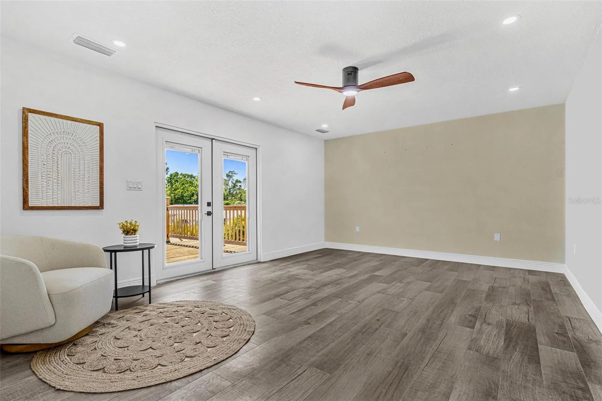380 Colony Point Road S St Petersburg FL 33705