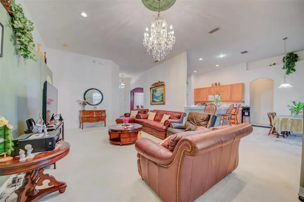 306 Carriage Oak Place Seffner FL 33584