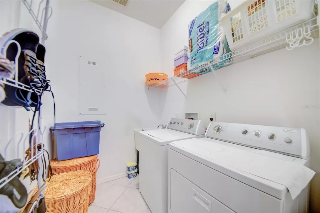 306 Carriage Oak Place Seffner FL 33584