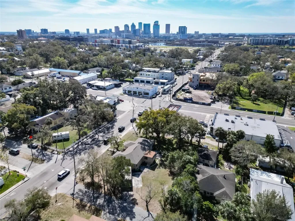 2606 N Boulevard Tampa FL 33602