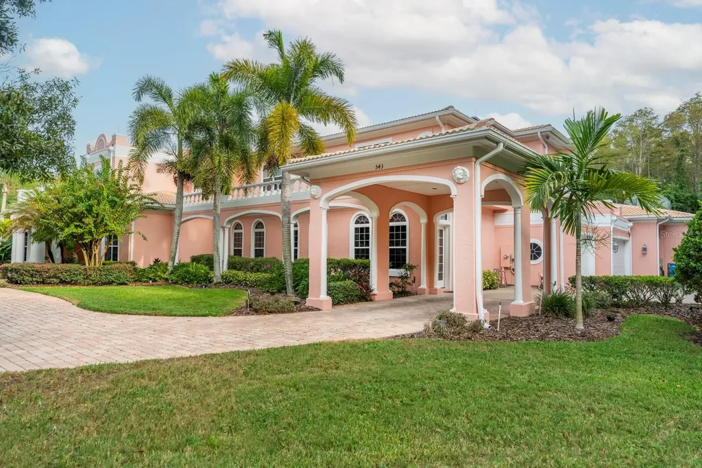 543 Isleworth Close Tarpon Springs FL 34688