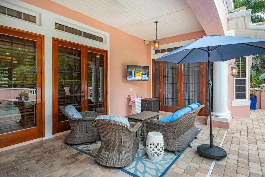 543 Isleworth Close Tarpon Springs FL 34688