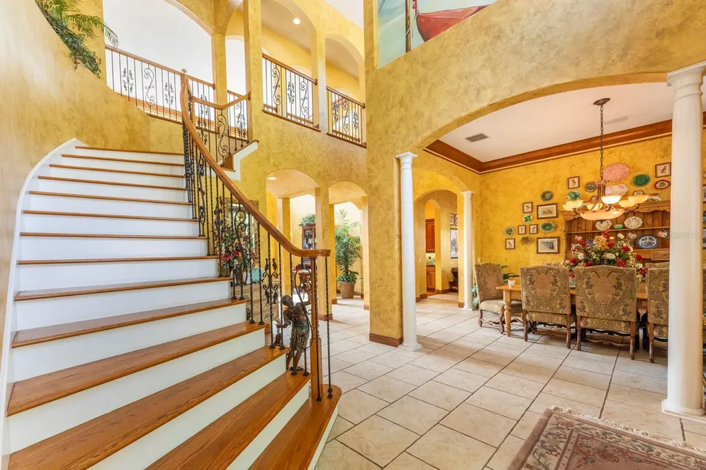 543 Isleworth Close Tarpon Springs FL 34688