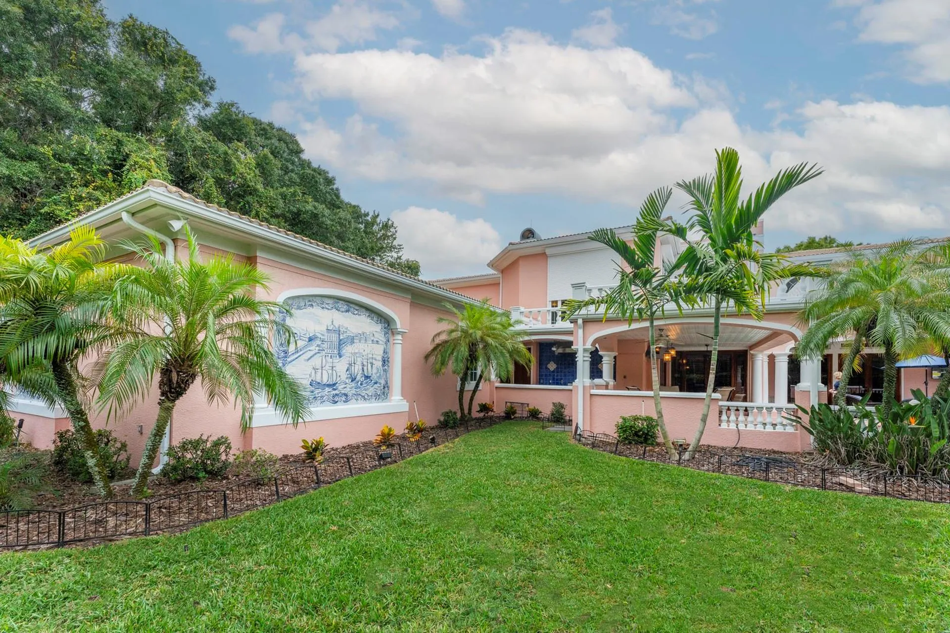 543 Isleworth Close Tarpon Springs FL 34688