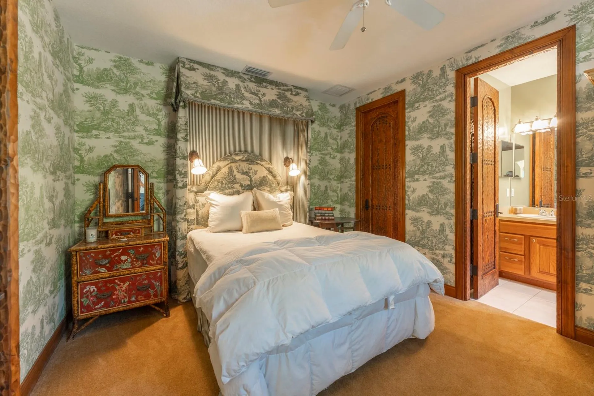 543 Isleworth Close Tarpon Springs FL 34688