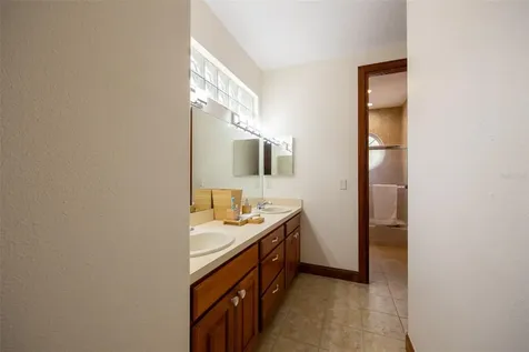 543 Isleworth Close Tarpon Springs FL 34688