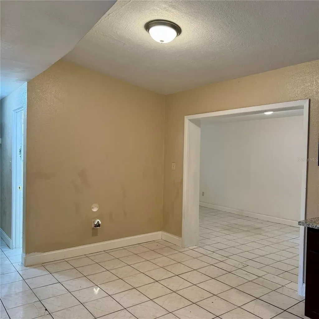5715 Elon Drive Orlando FL 32808