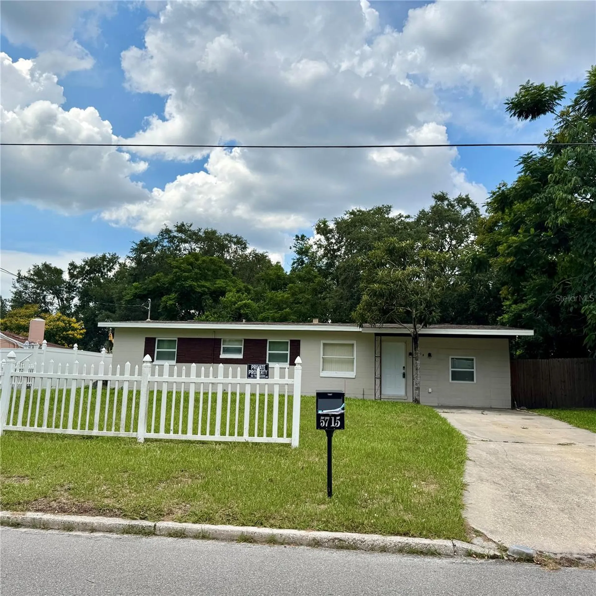 5715 Elon Drive Orlando FL 32808