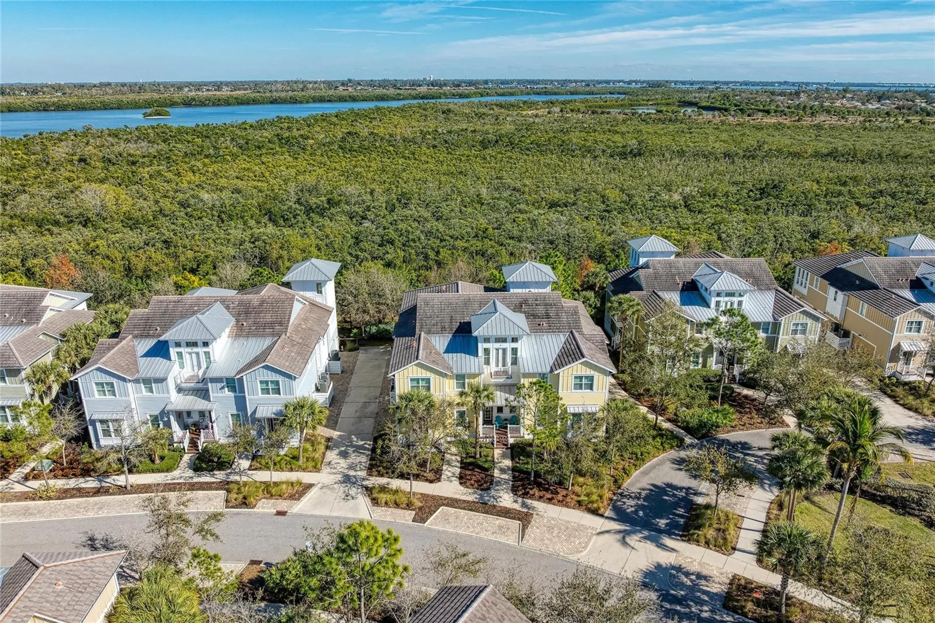 267 Sapphire Lake Drive Bradenton FL 34209
