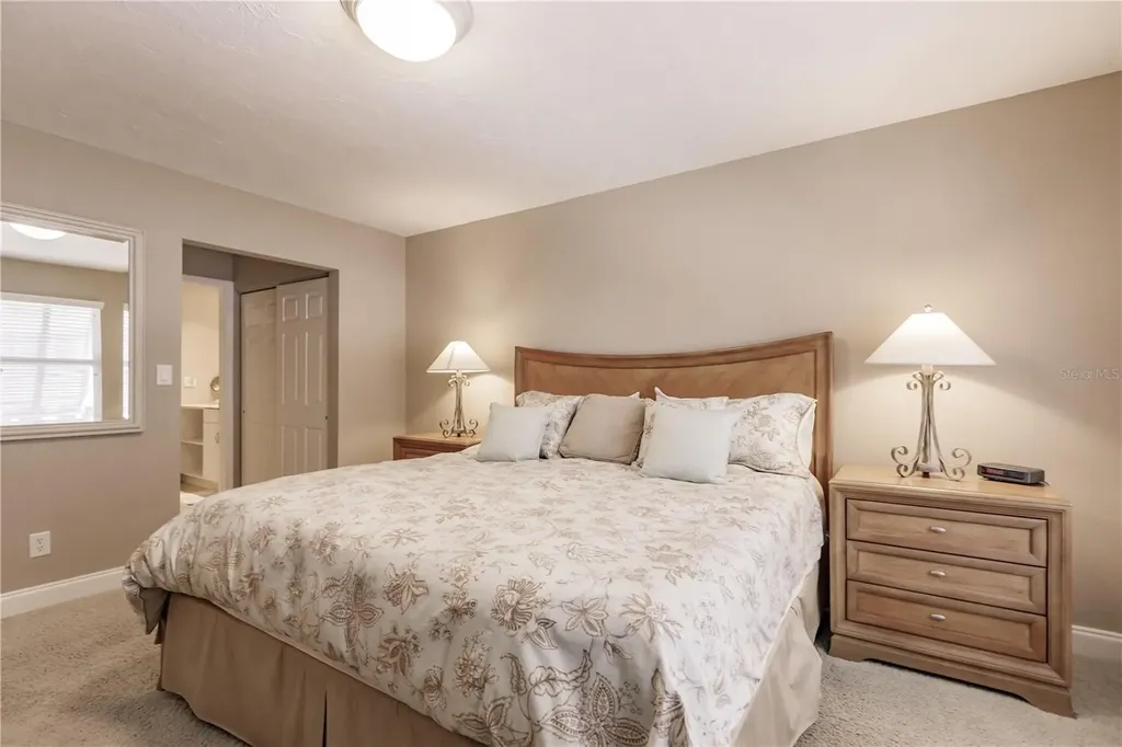 6052 W Peppertree Way Sarasota FL 34242