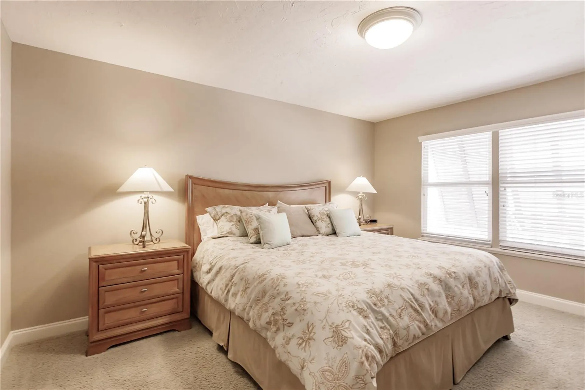 6052 W Peppertree Way Sarasota FL 34242