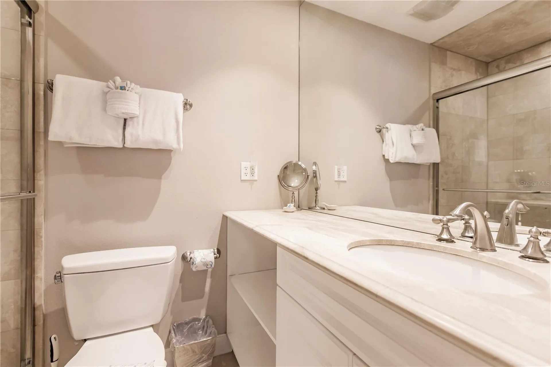 6052 W Peppertree Way Sarasota FL 34242