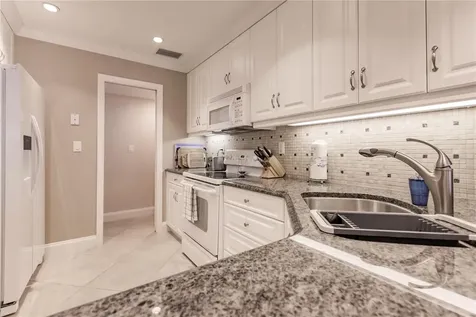 6052 W Peppertree Way Sarasota FL 34242