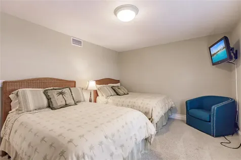 6052 W Peppertree Way Sarasota FL 34242