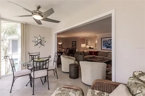 6052 W Peppertree Way Sarasota FL 34242