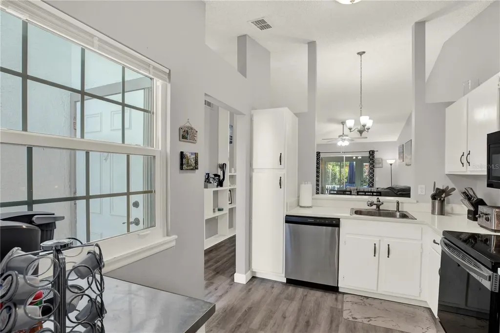 3294 Cloverplace Drive Palm Harbor FL 34684