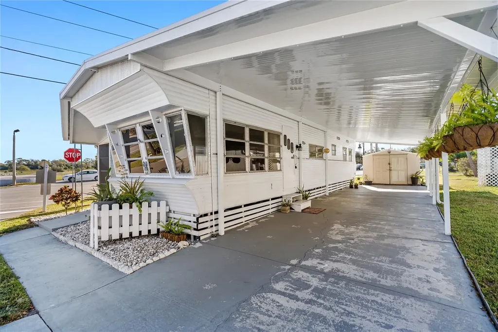 1100 University Parkway Sarasota FL 34234