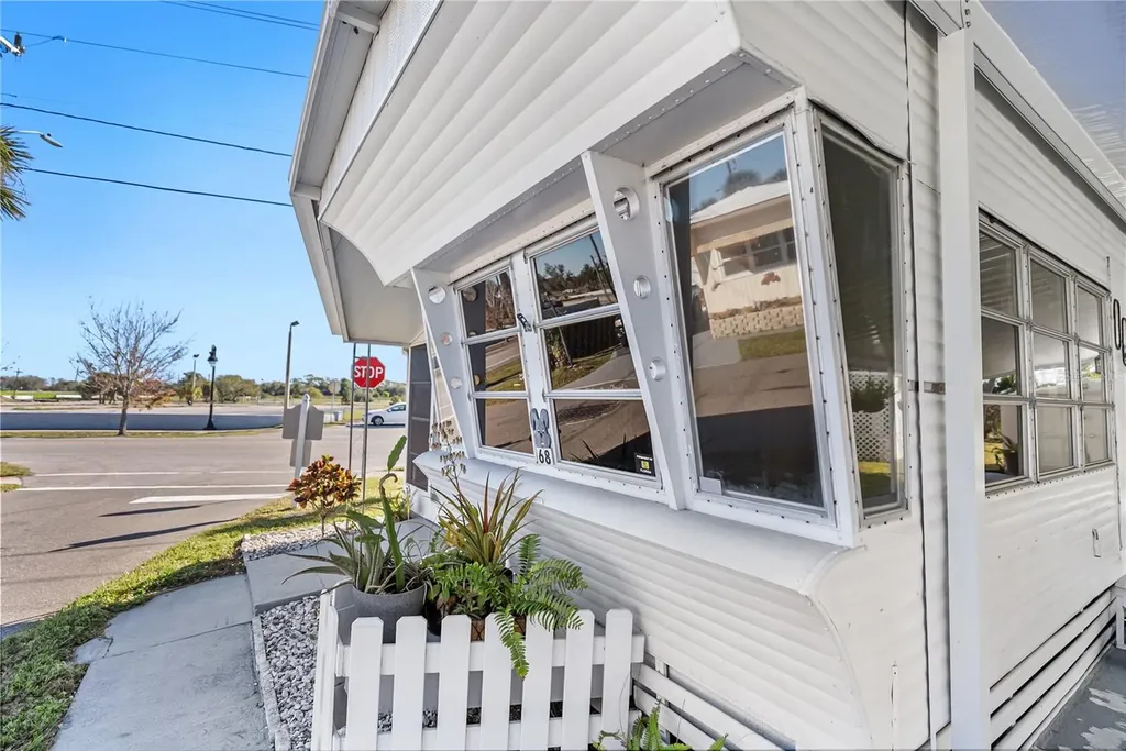 1100 University Parkway Sarasota FL 34234