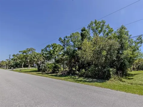 Lavilla Avenue North Port FL 34286
