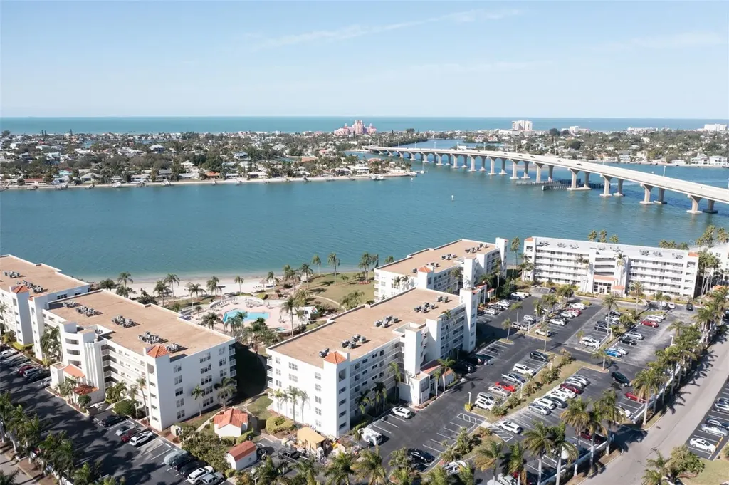 5901 Bahia Del Mar Circle St Petersburg FL 33715