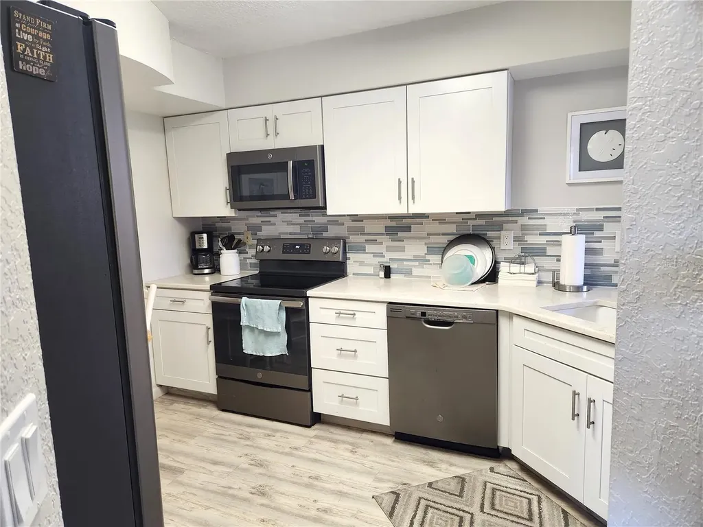5901 Bahia Del Mar Circle St Petersburg FL 33715