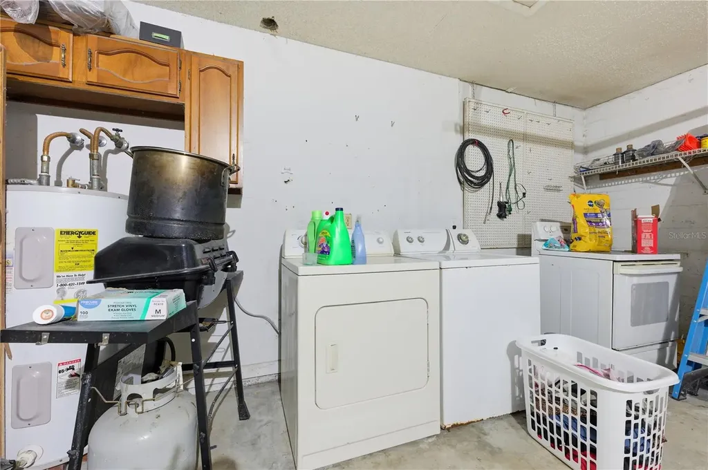 6104 Polk Avenue NW Lakeland FL 33810