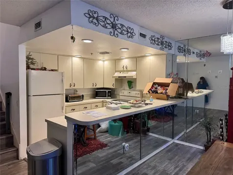 2111 Vista Del Sol Circle Lutz FL 33558