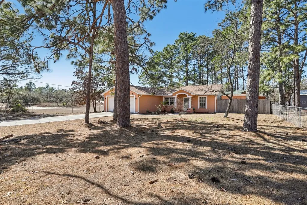 15327 Green Jay Road Weeki Wachee FL 34614