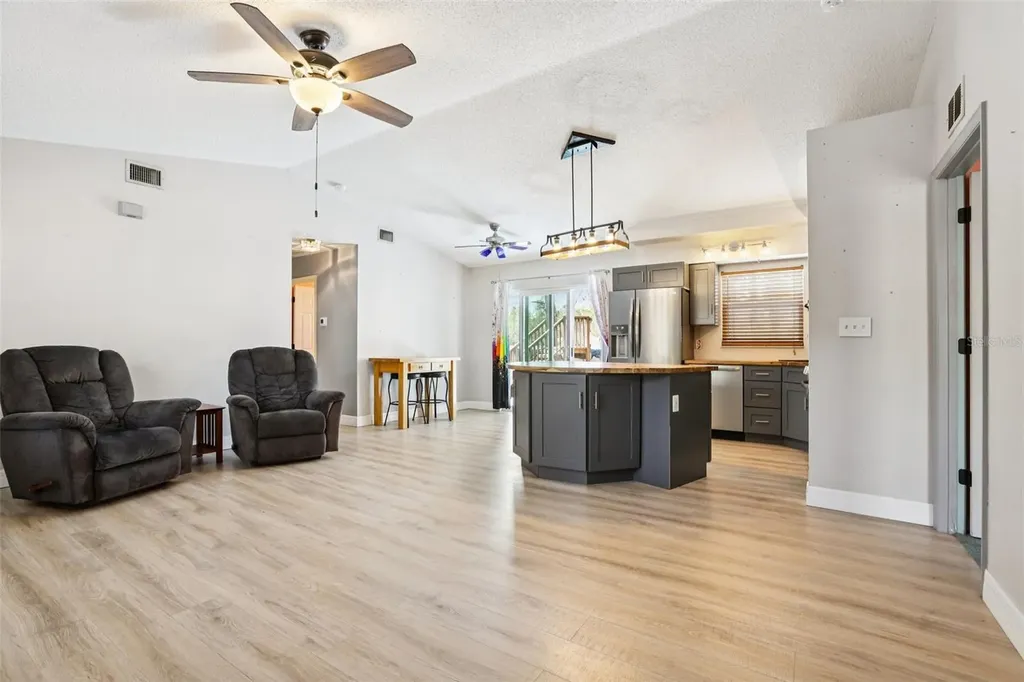 15327 Green Jay Road Weeki Wachee FL 34614